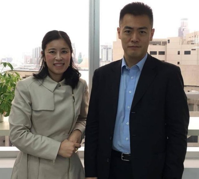  父亲身家超过李嘉诚，他不爱美女爱丑女，继承60亿家产坐地铁上班 新闻 父亲身家超过李嘉诚，他不爱美女爱丑女，继承60亿家产坐地铁上班 新闻