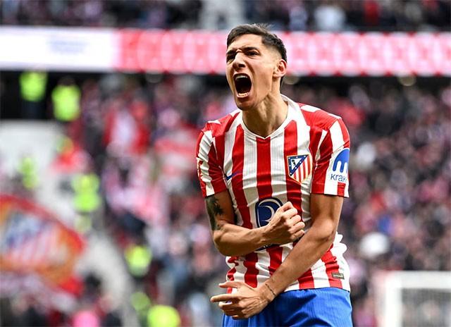  莫利纳赛后谈制胜进球，大家鼓励让我敢于尝试远射。 体育新闻