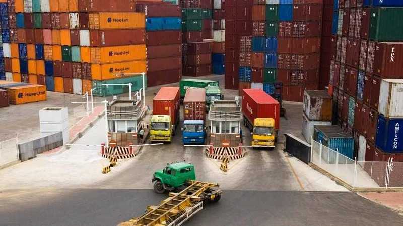  从困境到突破：深圳机场货运量飙升背后的感人故事 新闻