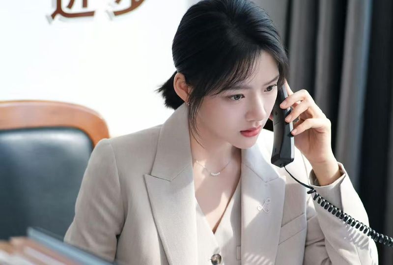  刑侦剧《钢铁森林》硬核开播：9部长剧数据图谱与观剧指南 影视小说