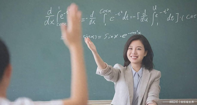 教师行业结构性变革：供需失衡、门槛重构与AI替代的三重冲击 教育招生