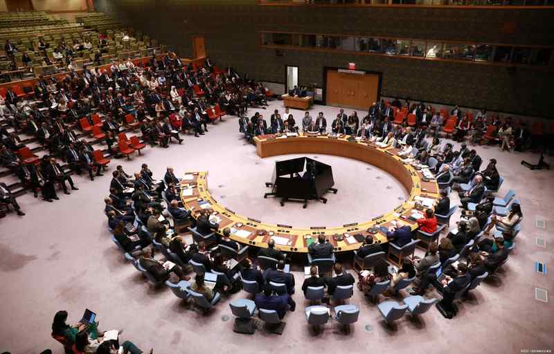  【深度剖析】霍尔木兹困局：军事冒险主义的系统性溃败与地缘博弈新常态 新闻