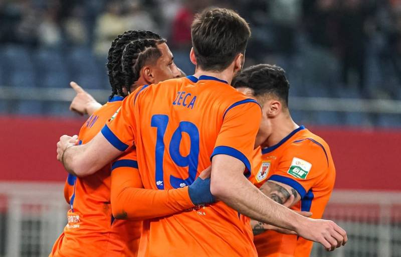  技术深度：武磊战术失位与上海海港进攻体系崩塌的系统性分析 体育新闻