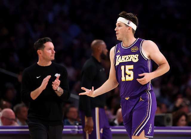  NBA伤病潮下的战术重构：里夫斯报销与西部格局剧变深度解析 体育新闻