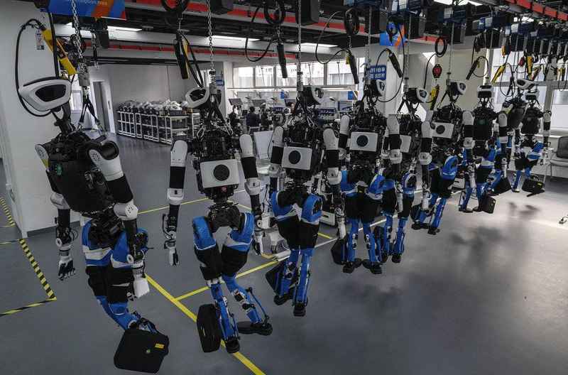  人形机器人的商业账本：成本、ROI与落地死结 汽车科技