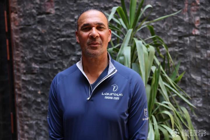 【战术解码】从古利特访谈透视欧洲足坛权力更迭：巴黎拜仁的战术革新与王朝交接