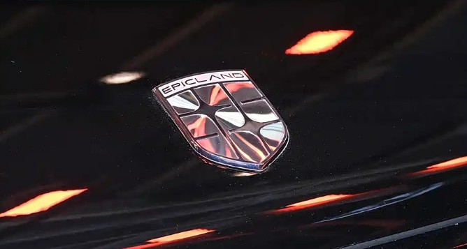  当「全能奶爸车」遇见「科技极客」：一个中产家庭的选车纠结与最终答案 汽车科技 当「全能奶爸车」遇见「科技极客」：一个中产家庭的选车纠结与最终答案 汽车科技