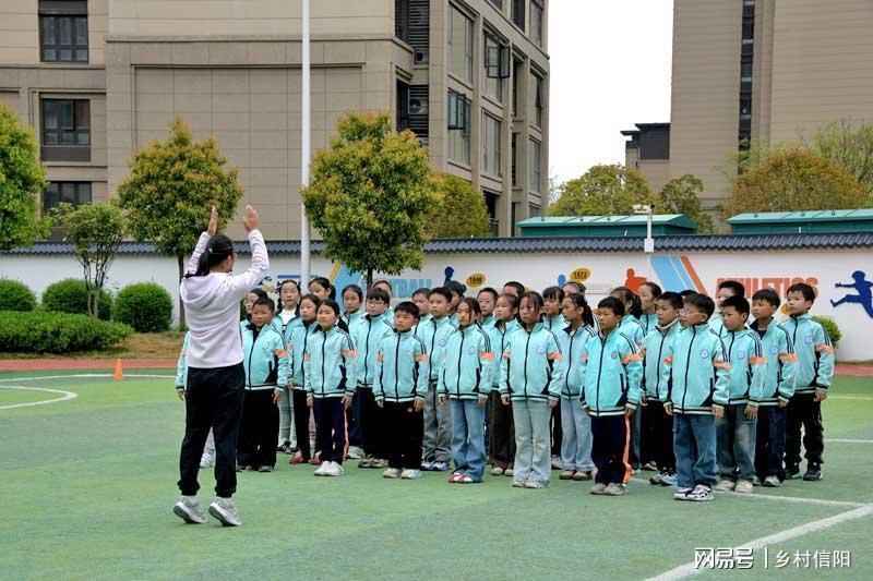  技术融合与素养培育：县域小学体音美观摩课的教研创新实践深度解析 教育招生